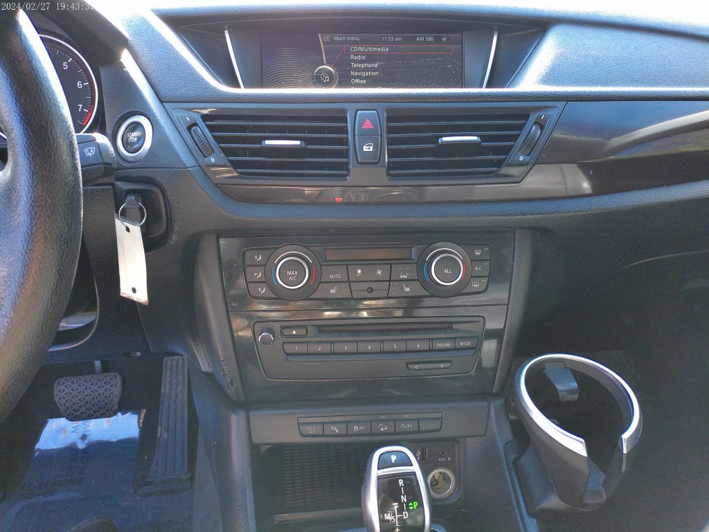 2013 BMW X1 Image 22