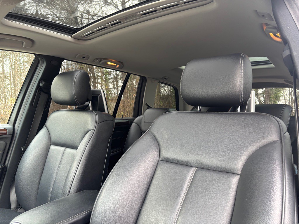 2011 Mercedes-Benz GL-Class Image 28