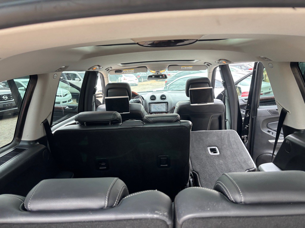 2011 Mercedes-Benz GL-Class Image 49