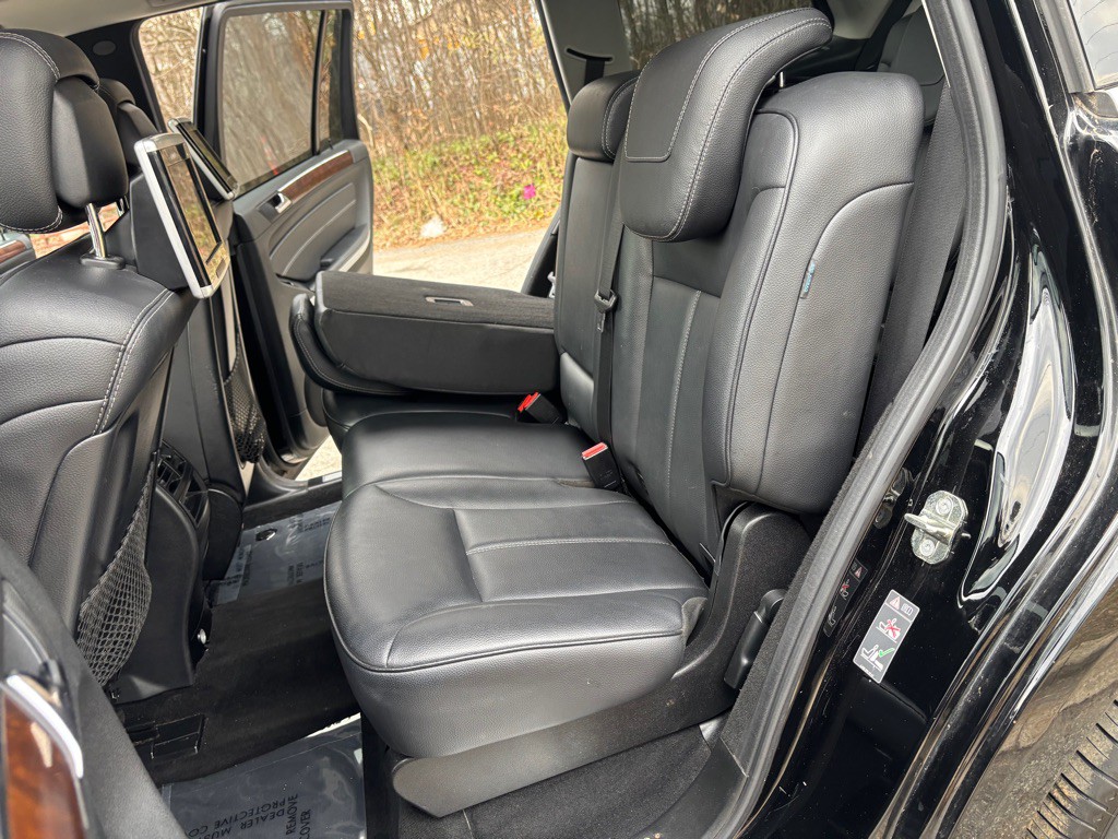 2011 Mercedes-Benz GL-Class Image 55