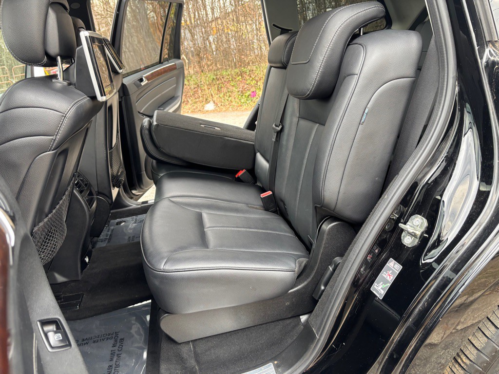 2011 Mercedes-Benz GL-Class Image 56