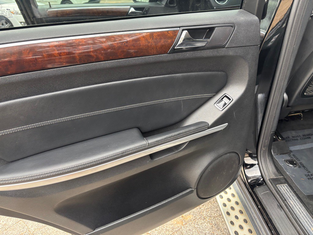 2011 Mercedes-Benz GL-Class Image 59