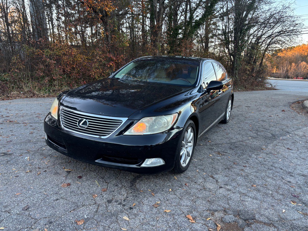 2008 Lexus LS Image 2