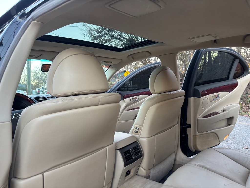 2008 Lexus LS Image 34