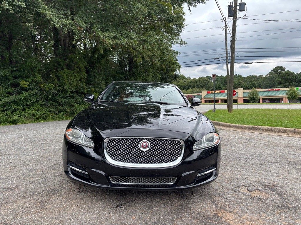 2015 Jaguar XJ Image 4