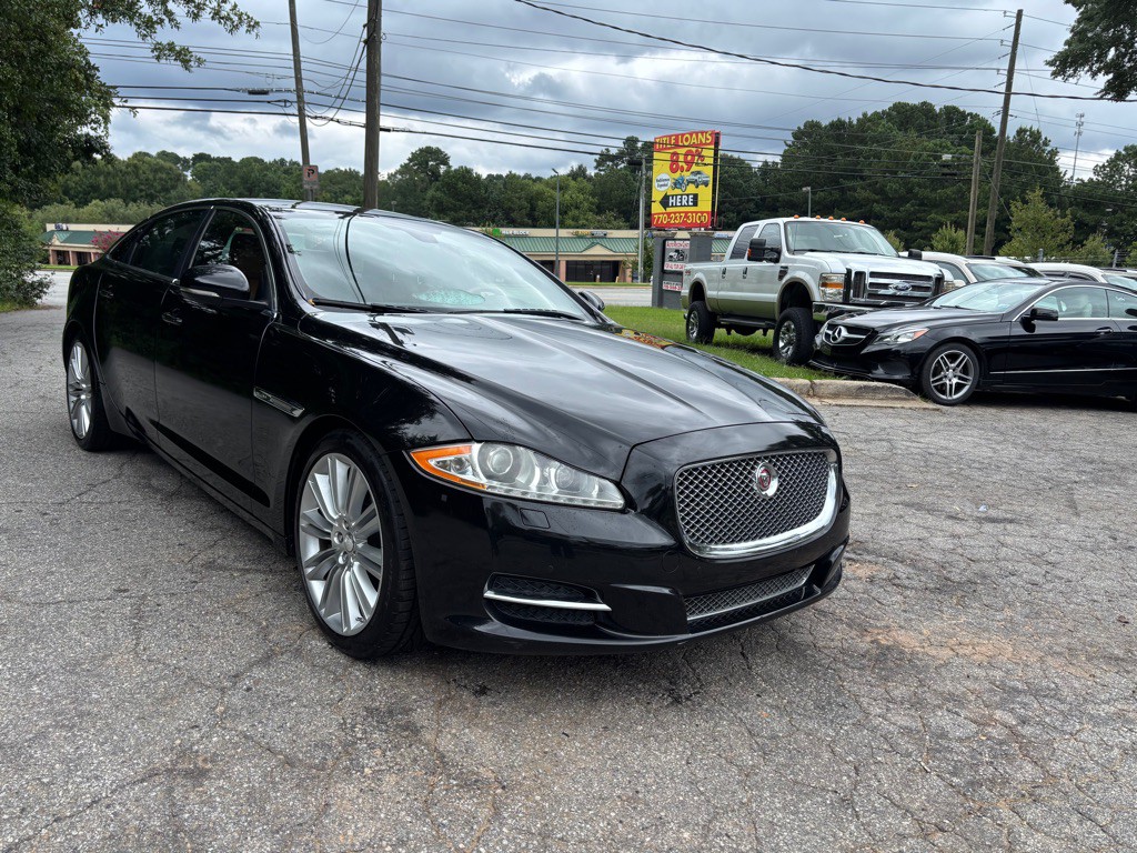 2015 Jaguar XJ Image 8