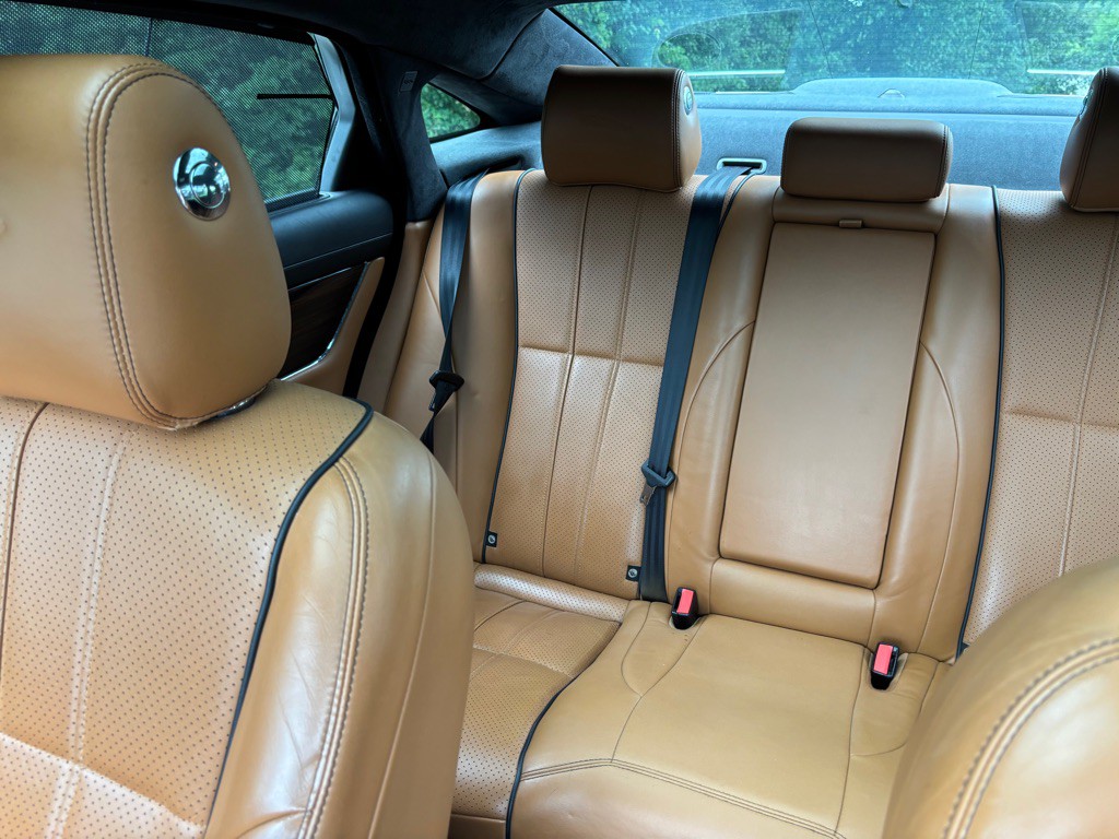 2015 Jaguar XJ Image 26