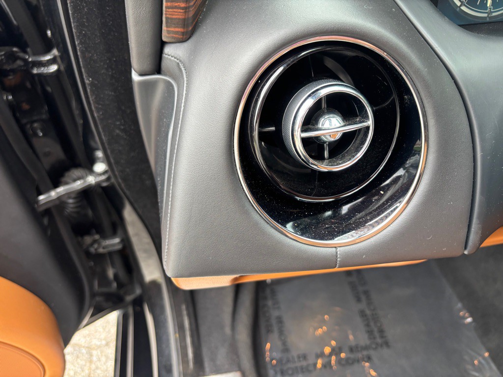 2015 Jaguar XJ Image 53