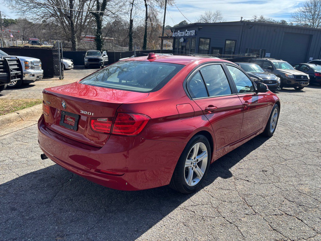 2015 BMW 3 Series Image 14