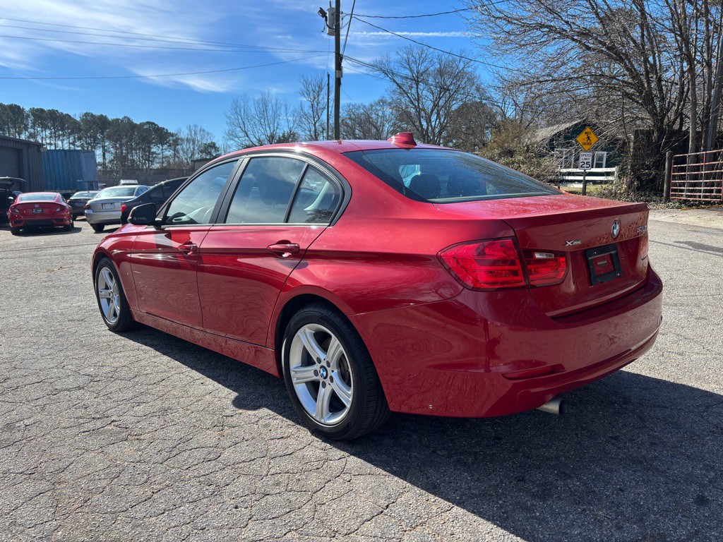 2015 BMW 3 Series Image 16