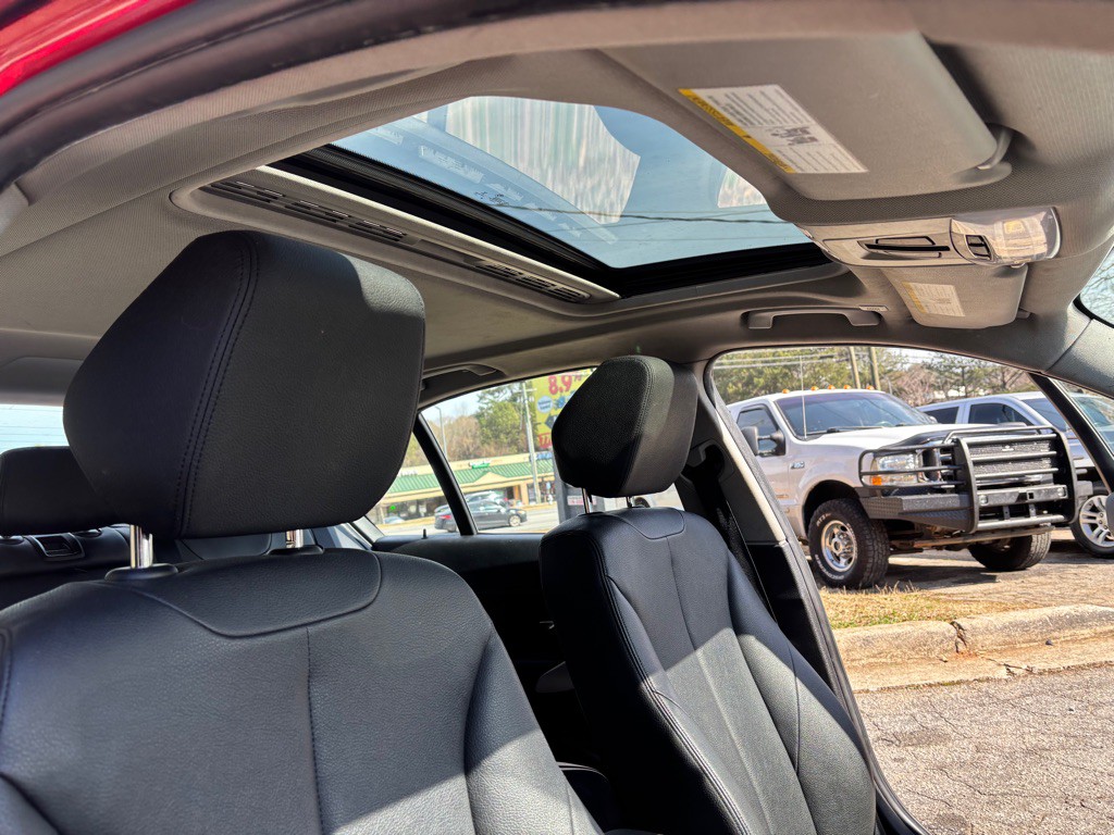 2015 BMW 3 Series Image 31