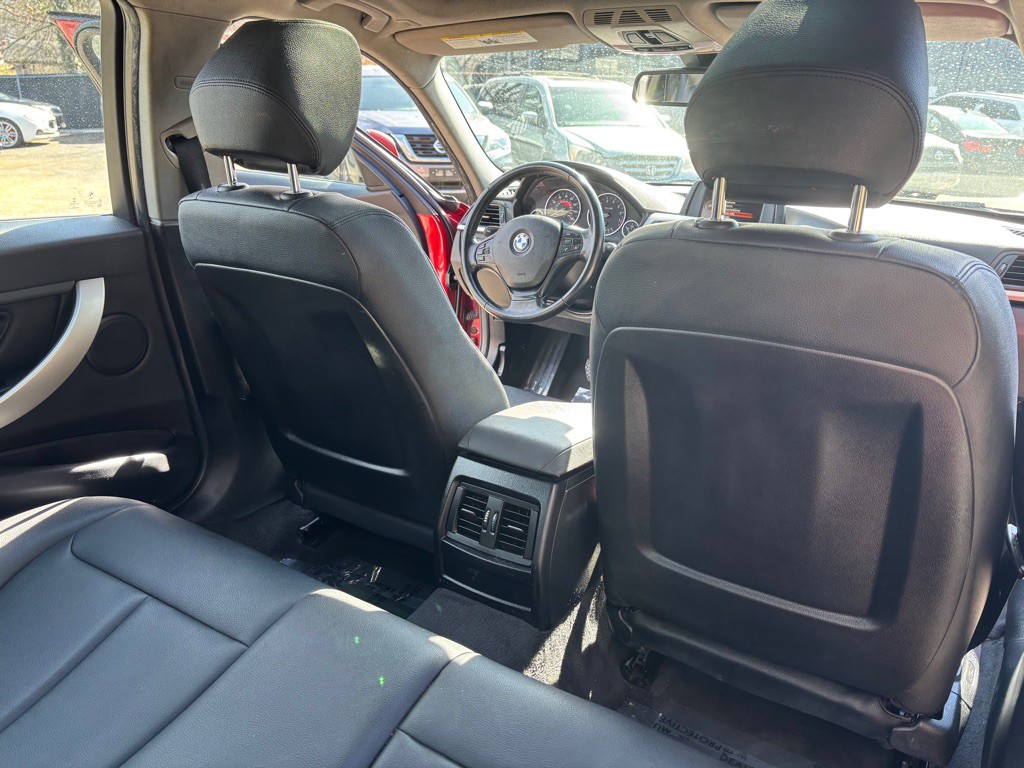 2015 BMW 3 Series Image 35