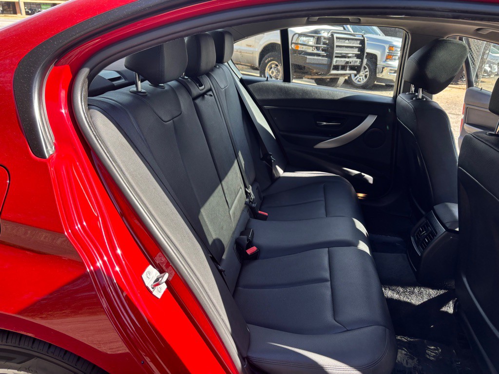 2015 BMW 3 Series Image 37