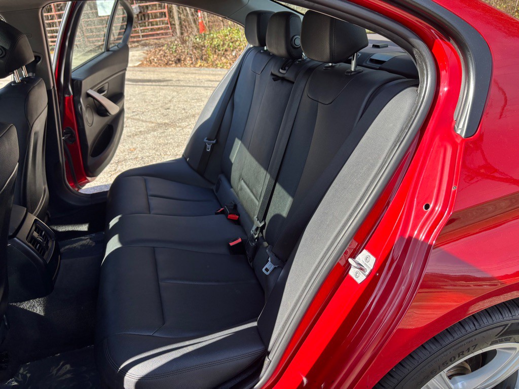 2015 BMW 3 Series Image 43