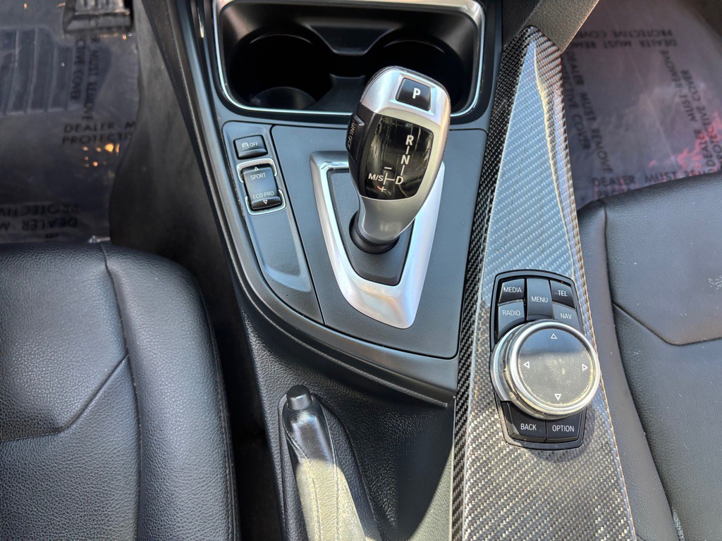 2015 BMW 3 Series Image 50