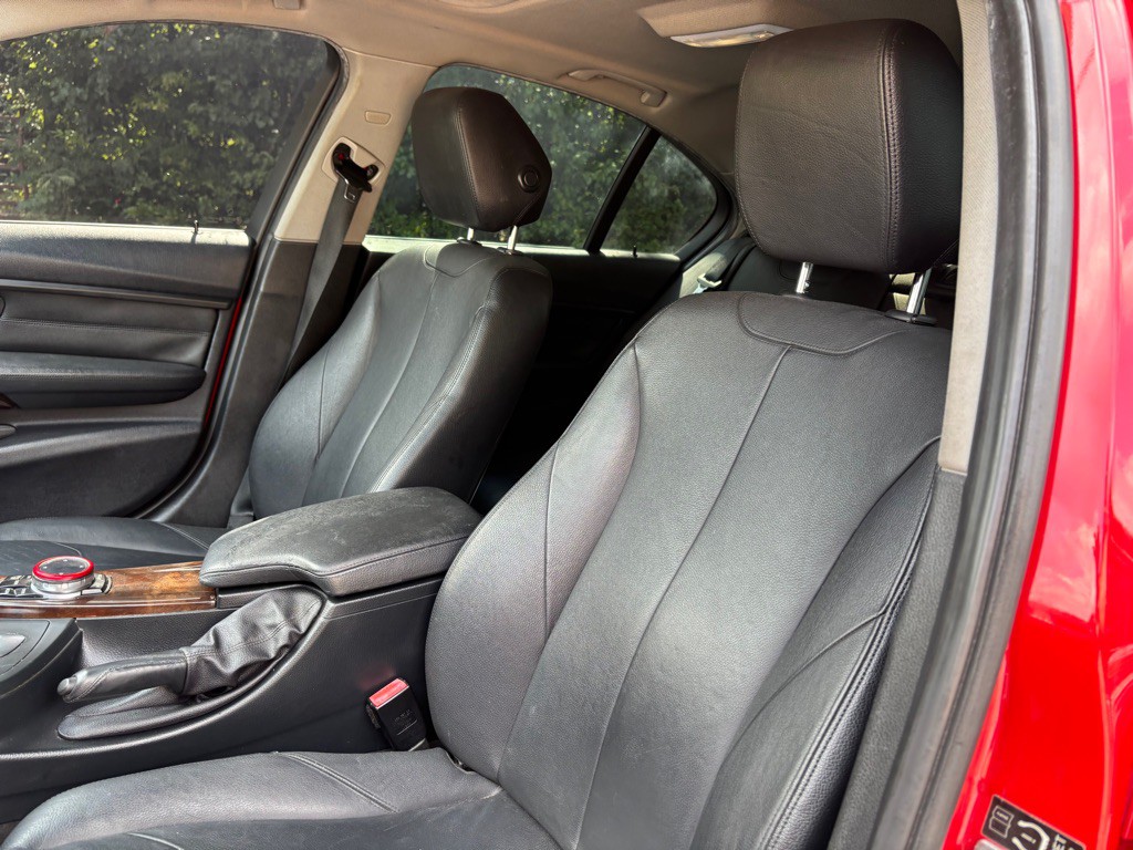 2015 BMW 3 Series Image 19