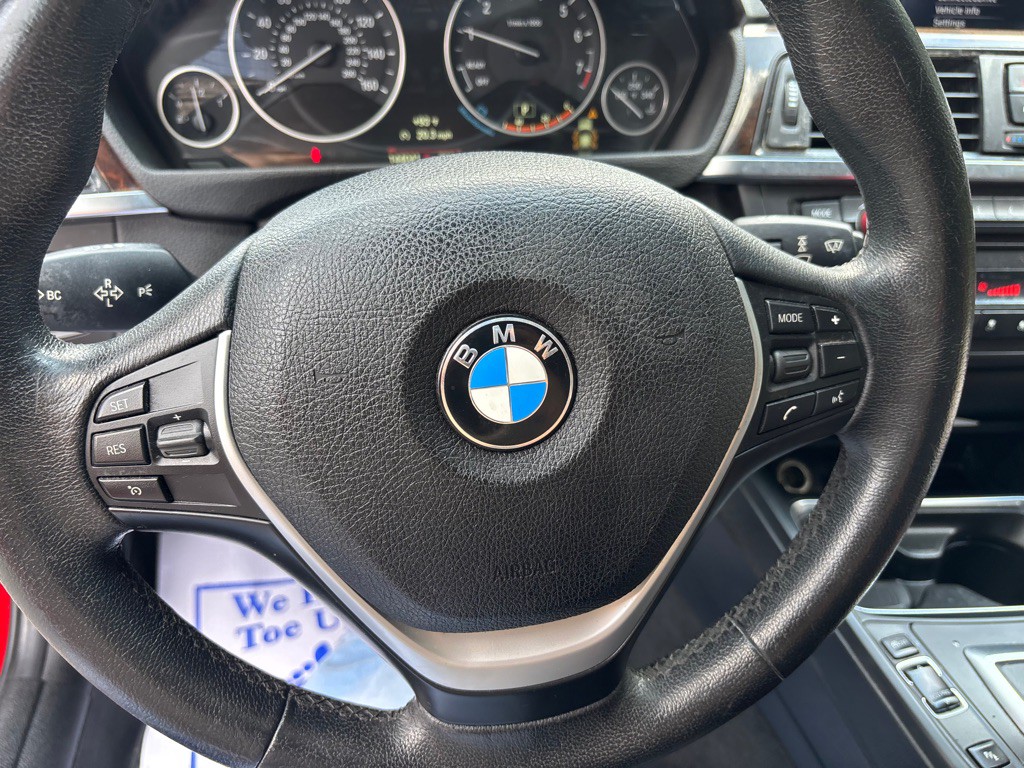 2015 BMW 3 Series Image 40
