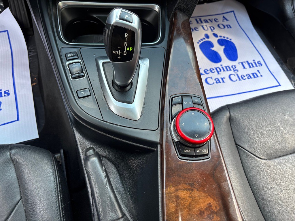 2015 BMW 3 Series Image 46