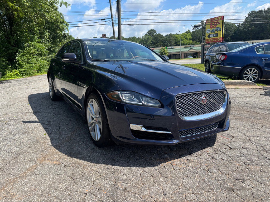 2016 Jaguar XJ Image 6