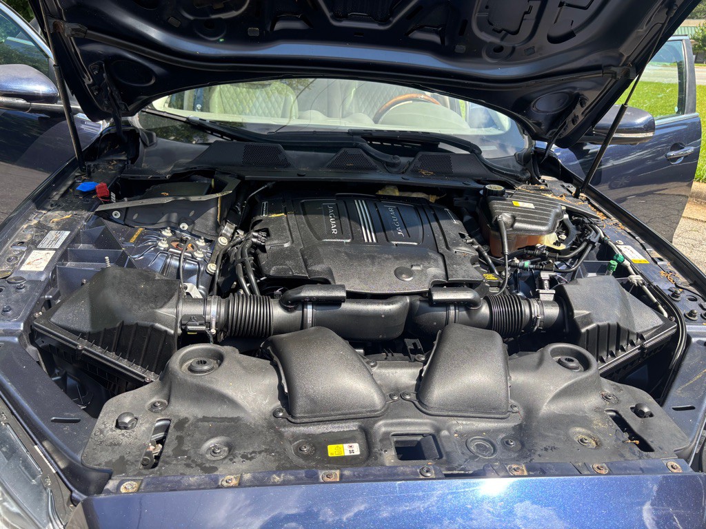 2016 Jaguar XJ Image 59