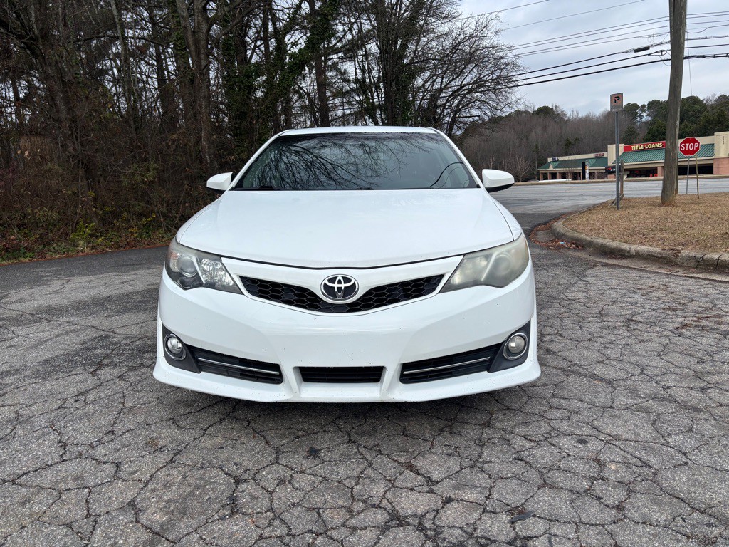 2012 Toyota Camry Image 3