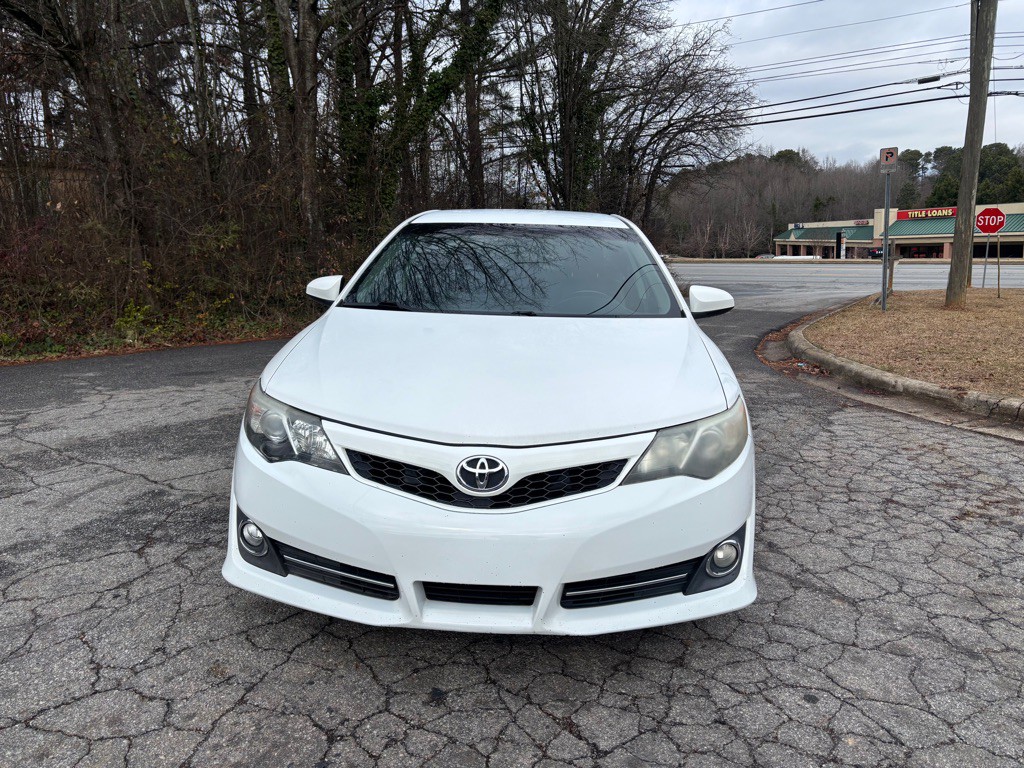 2012 Toyota Camry Image 4