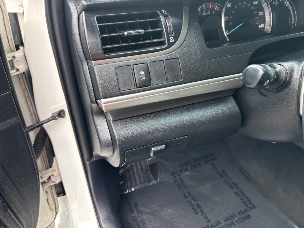 2012 Toyota Camry Image 17