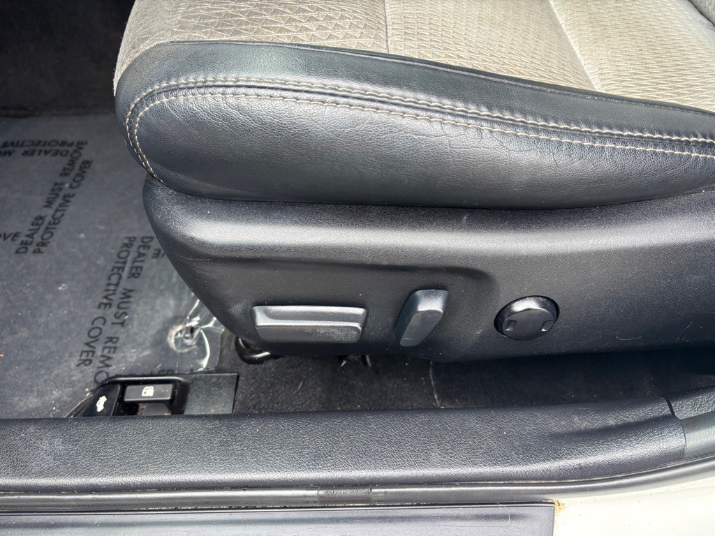 2012 Toyota Camry Image 22