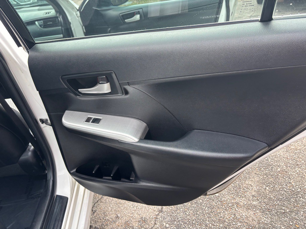 2012 Toyota Camry Image 31