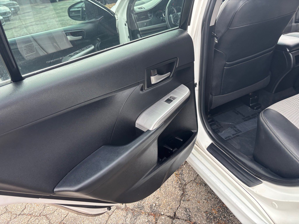 2012 Toyota Camry Image 35