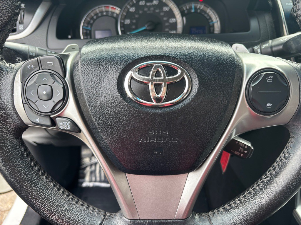 2012 Toyota Camry Image 38