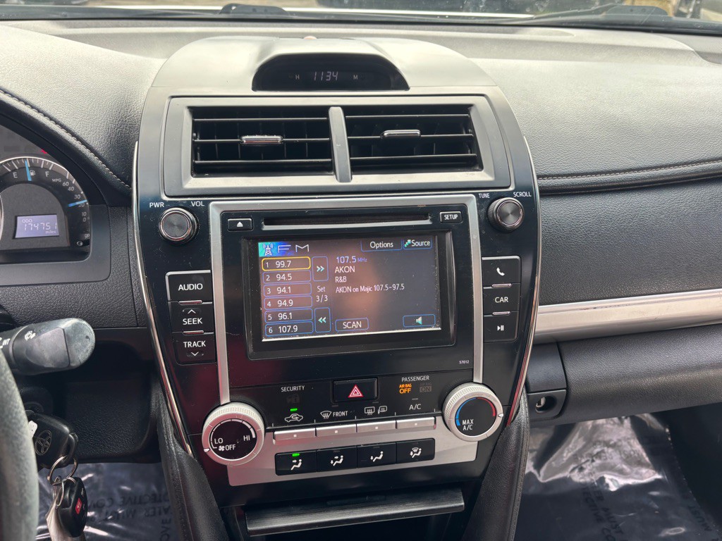 2012 Toyota Camry Image 40