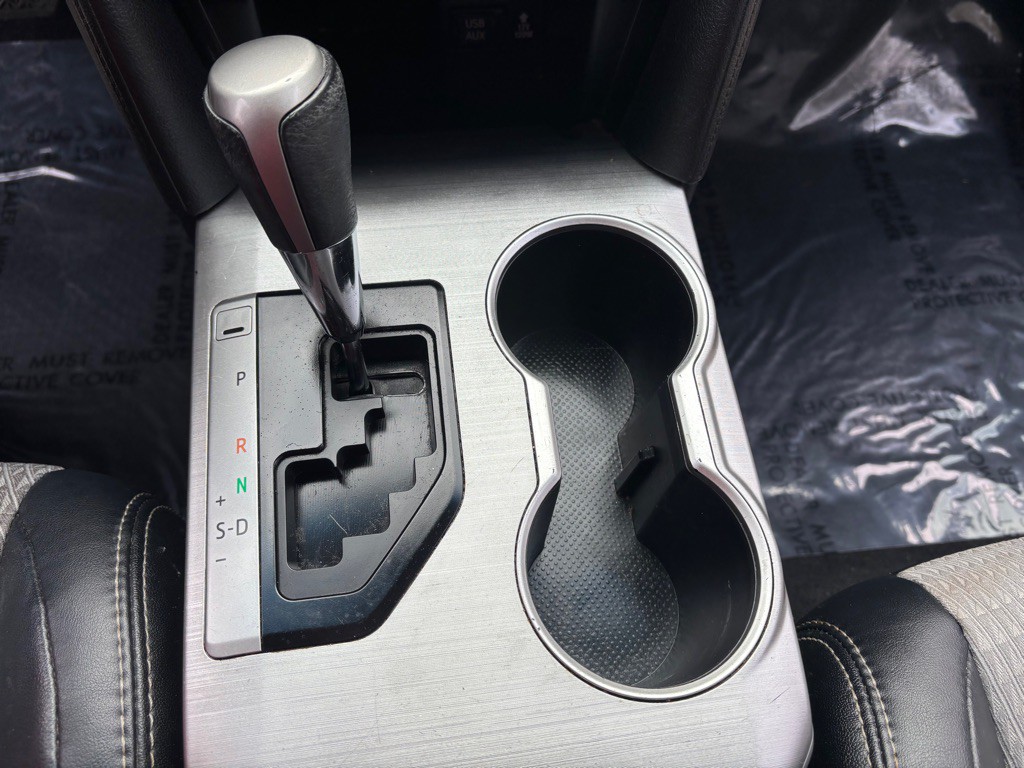 2012 Toyota Camry Image 44