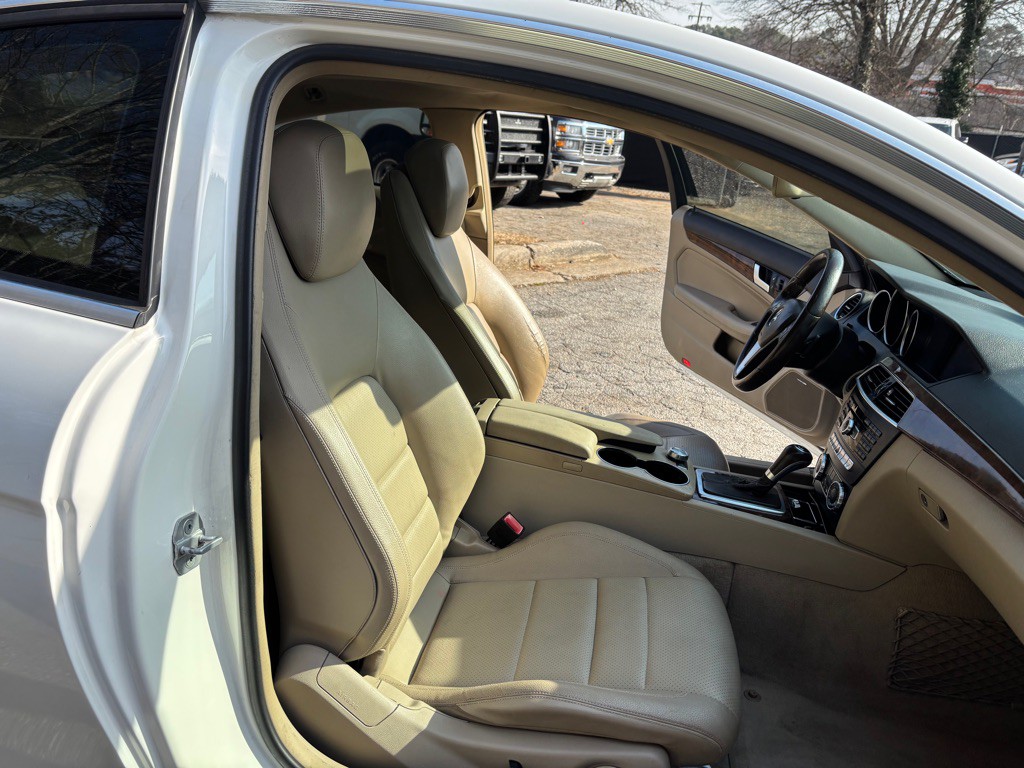 2013 Mercedes-Benz C-Class Image 29