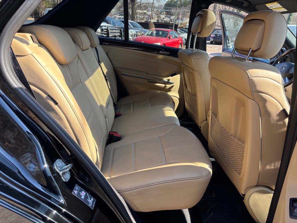 2011 Mercedes-Benz M-Class Image 36