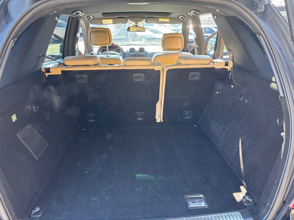 2011 Mercedes-Benz M-Class Image 38