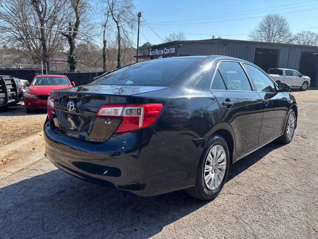 2014 Toyota Camry Image 9