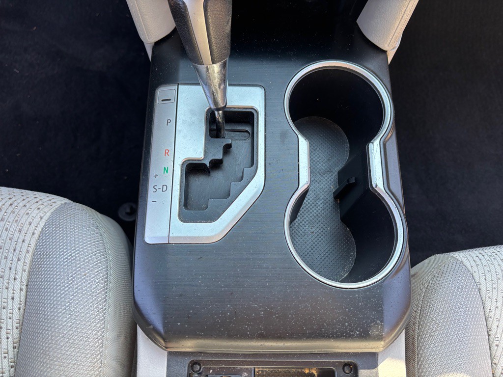 2014 Toyota Camry Image 34