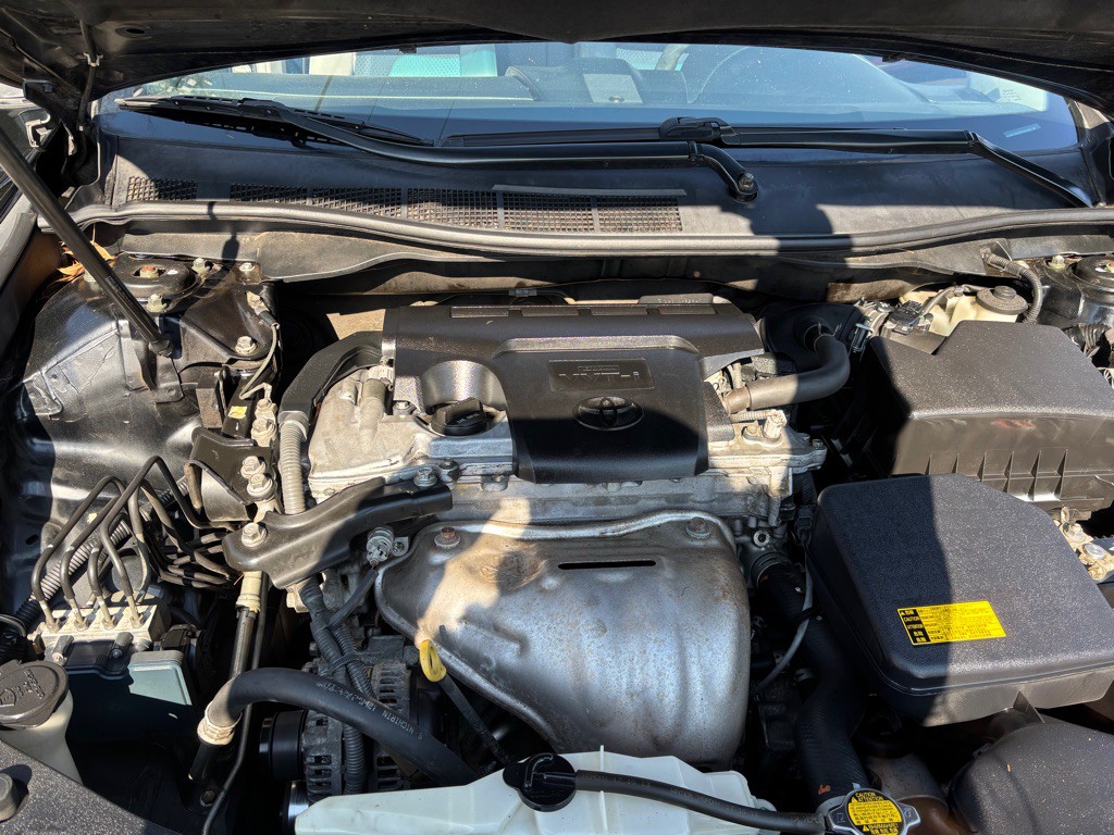 2014 Toyota Camry Image 37