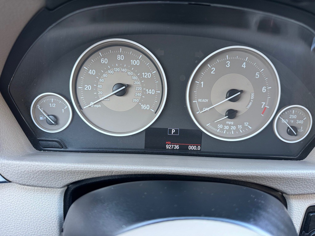 2012 BMW 3 Series Image 45