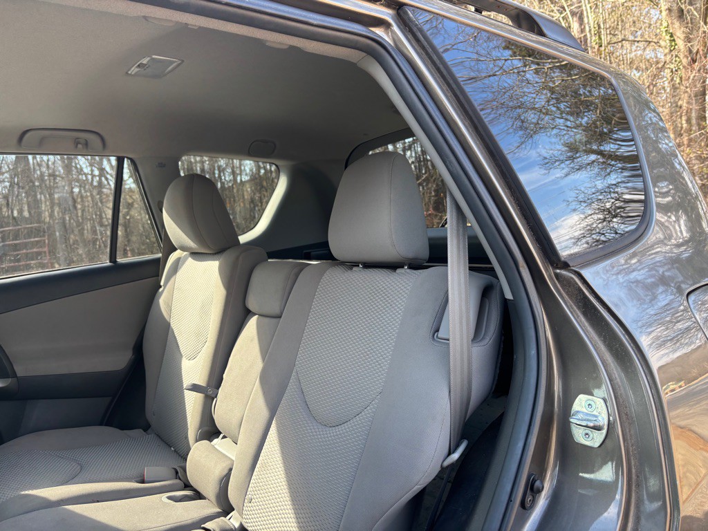 2012 Toyota Rav4 Image 26