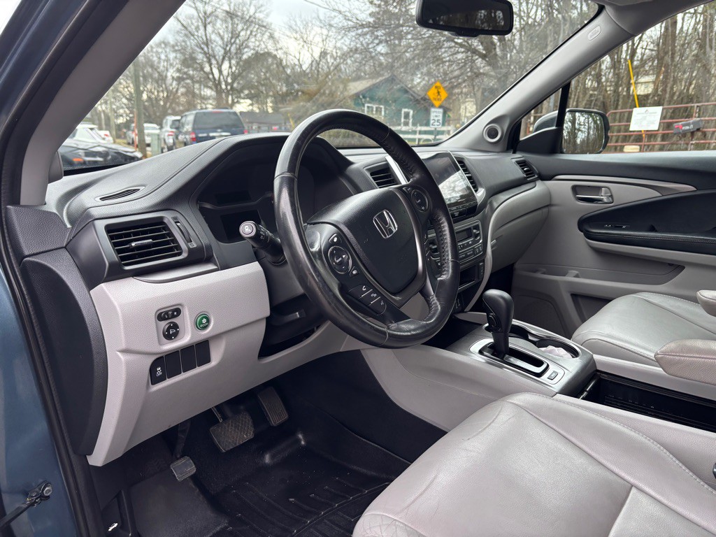 2018 Honda Pilot Image 23