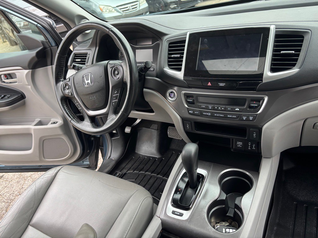 2018 Honda Pilot Image 35