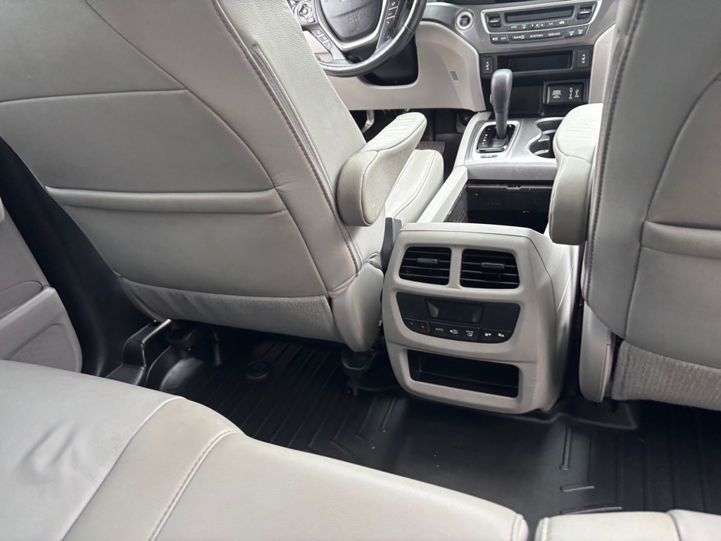2018 Honda Pilot Image 42