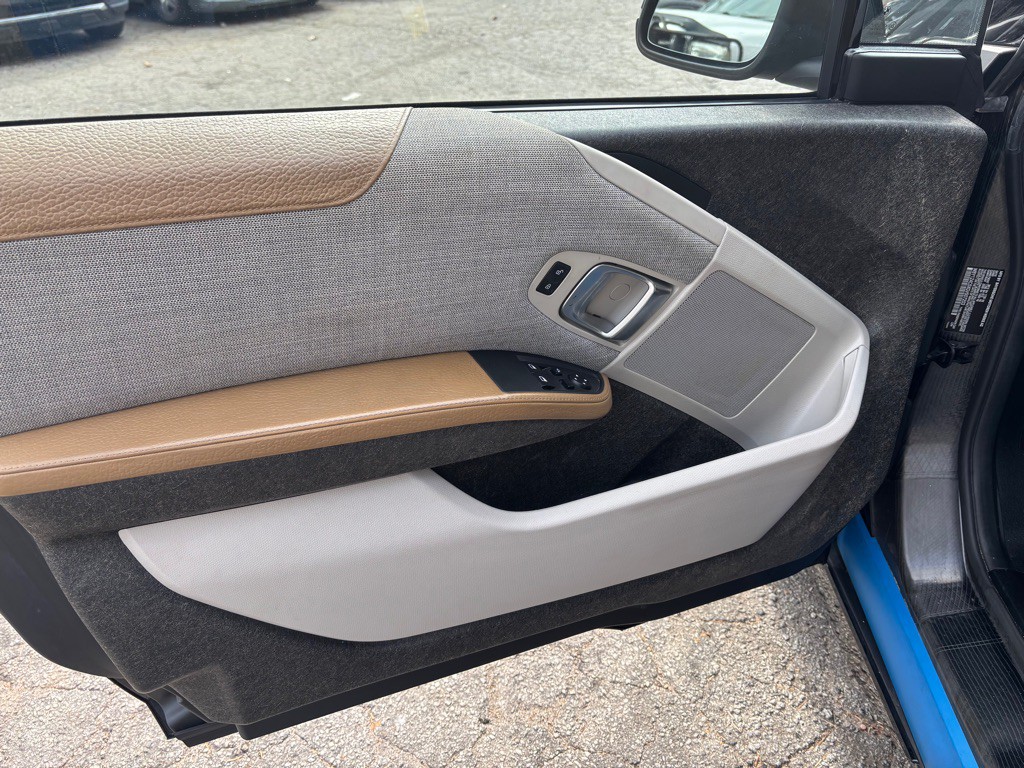 2016 BMW i3 Image 15
