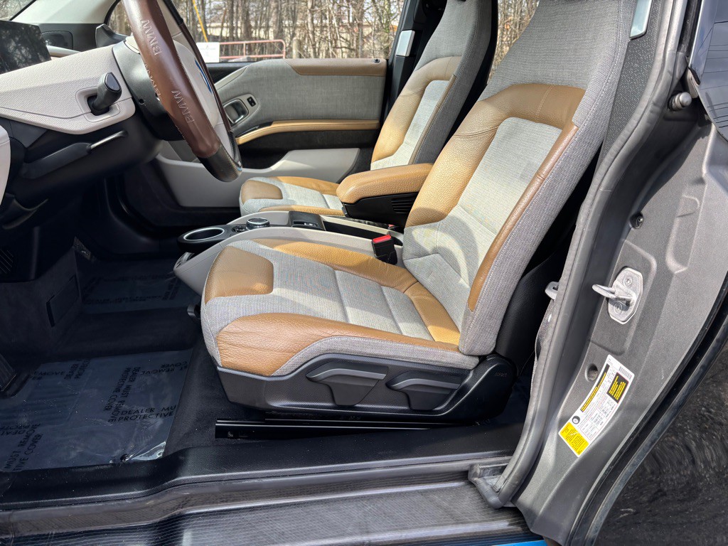 2016 BMW i3 Image 21