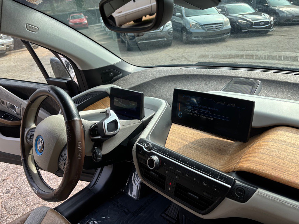 2016 BMW i3 Image 27