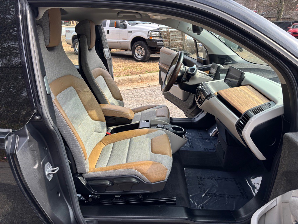 2016 BMW i3 Image 31