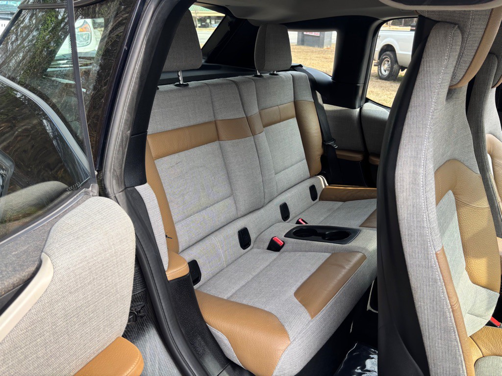 2016 BMW i3 Image 36