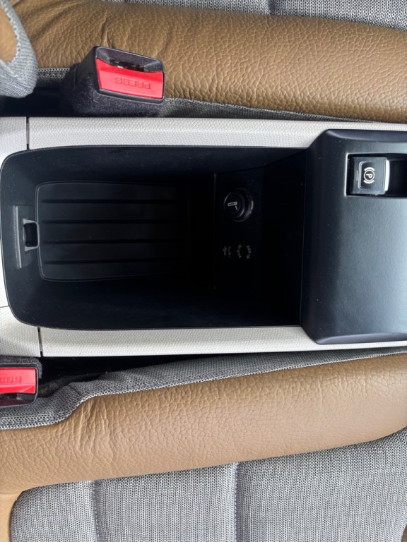 2016 BMW i3 Image 65